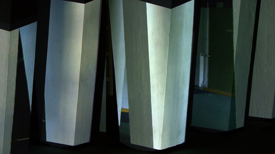 Untitled – Pillar, film loop. 2012